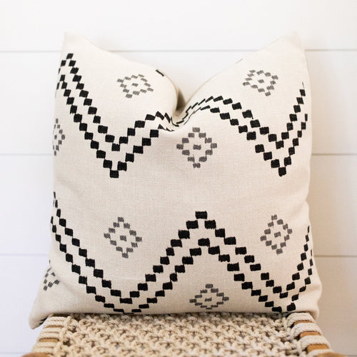 READY TO SHIP Peter Dunham Pillow Covers // Taj Onyx Ash // Black and White Pillow Cover // Zig Zag Chevron Boho Pillows // Modern Boho