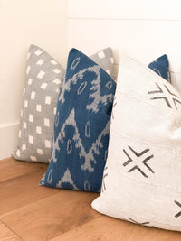 Linen and Cloth Designer Pillow Covers // Kufri Rex in Grey // Gray Decorative Pillows // Farmhouse Pillow // Modern Farmhouse Decor